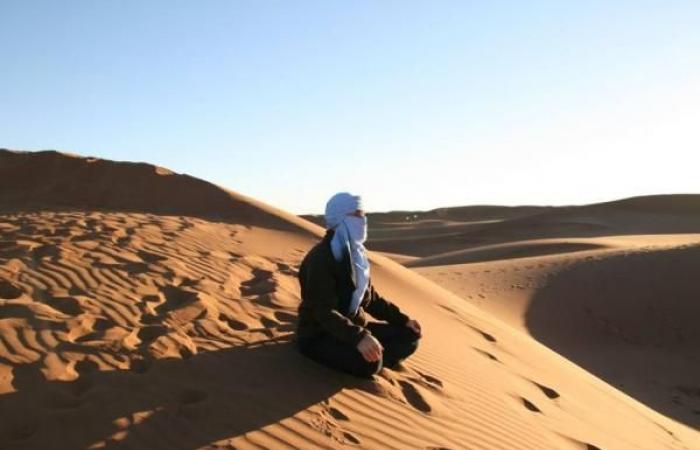 “يوجا الصحراء “.. عندما تدخل الرياضة في رحلات السفاري بمصر