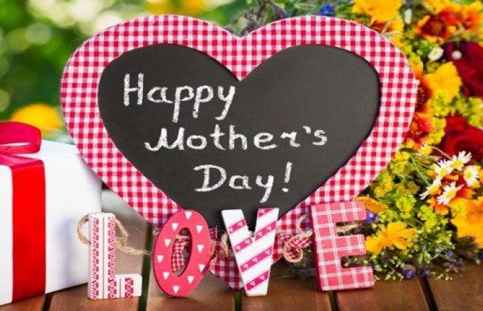 أجمل صور ورسائل تهنئة بيوم عيد الأم 2020 Happy Mother Day