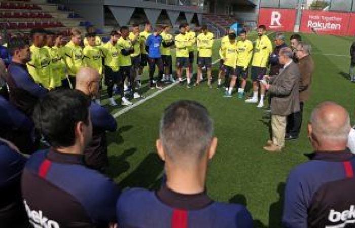 مهاجم برشلونة ليونيل ميسي يوافق على تخفيض راتبه بسبب أزمة فيروس كورونا