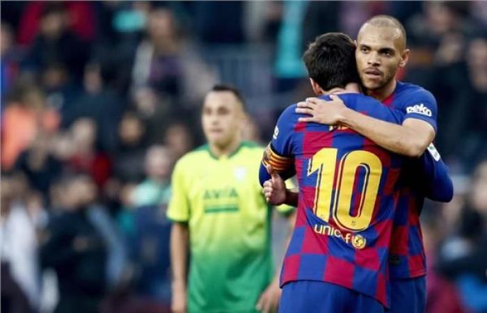 مهاجم برشلونة ليونيل ميسي يوافق على تخفيض راتبه بسبب أزمة فيروس كورونا